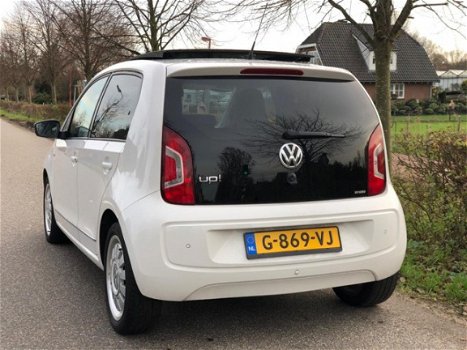 Volkswagen Up! - 1.0 groove up High up Airco Panoramadak leer Pdc navigatie cruisecontrol - 1