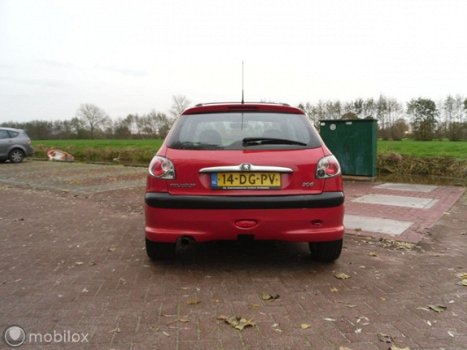 Peugeot 206 - 1.6 XS Apk 22-02-2021 in nette staat - 1