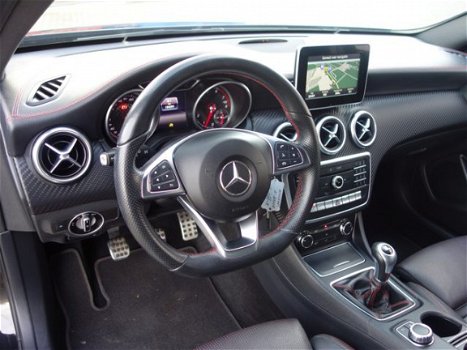 Mercedes-Benz A-klasse - 180 AMG-Line LED Leder Navi Parksens.V+A NL-gelev - 1