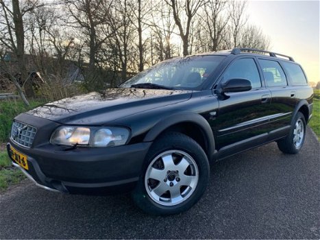 Volvo XC70 - 2.4T Cross Country '257DKM' Leder/Schuifdak/Automaat - 1