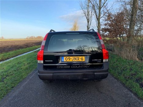 Volvo XC70 - 2.4T Cross Country '257DKM' Leder/Schuifdak/Automaat - 1