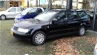 Volkswagen Passat Variant - 1.6 Trendline - 1 - Thumbnail