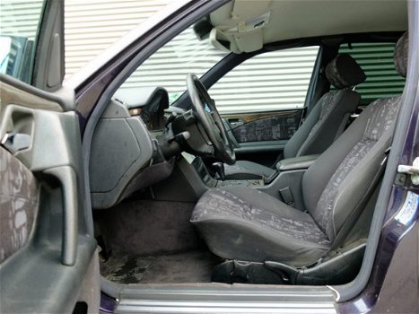 Mercedes-Benz E-klasse - 230 Avantgarde *Automaat*Klimaatreg.*Cruisecontr - 1