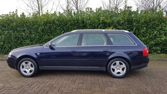 Audi A6 Avant - 2.4 MT Leer AUTOMAAT - 1