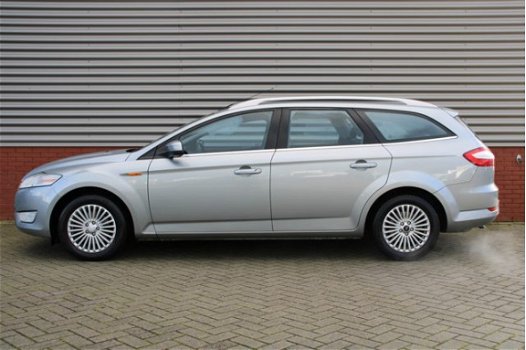 Ford Mondeo Wagon - 1.6-16V Titanium Cruise control | voorruit verwarming | LMV | Climate control - 1