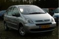 Citroën Xsara Picasso - 1.6i Attraction BJ2005 NAP/CLIMA/APK 12-2020 - 1 - Thumbnail