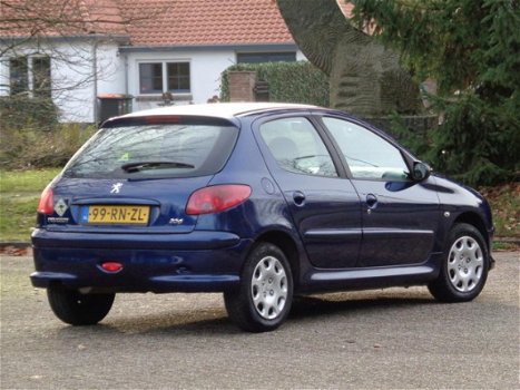 Peugeot 206 - 1.4 Air-line 2 2e EIGENAAR/5DRS/AIRCO/NAP/SUPER NETTE - 1