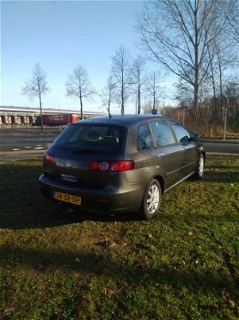 Fiat Croma - 1.9 JTD Business Connect SUPER MOOIE AUTO DEALER ONDER HOUDEN ALLE INRUIL MOGELIJK - 1