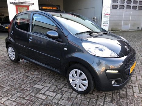 Peugeot 107 - 1.0 Active AIRCO LED ORG 60501 KM NAP O.H BOEKJES 5 DEURS LUXE UITVOERING - 1