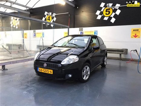 Fiat Grande Punto - 1.4 GP AIRCO, LICHTMET. VELGEN, TOPSTAAT - 1