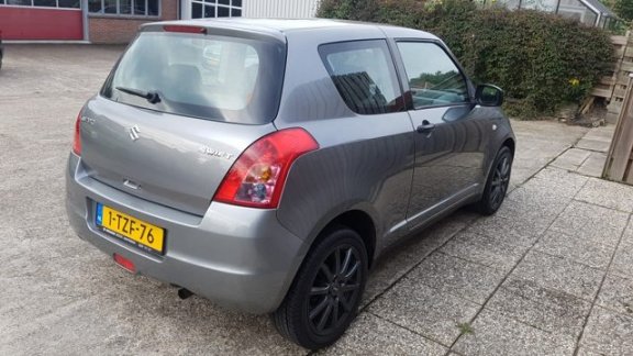 Suzuki Swift - 1.3 Base - 1