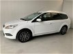 Ford Focus Wagon - 1.6 TDCI Trend Airco Stoelverwarming Carkit Trekhaak - 1 - Thumbnail