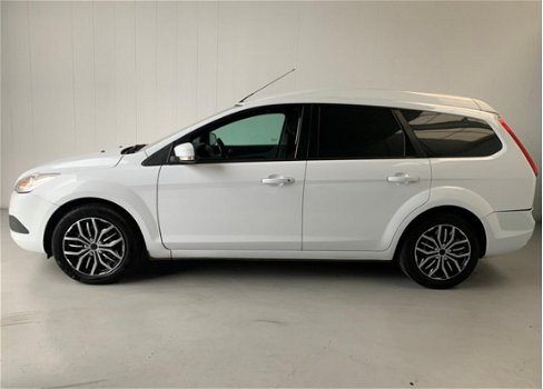 Ford Focus Wagon - 1.6 TDCI Trend Airco Stoelverwarming Carkit Trekhaak - 1