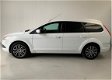 Ford Focus Wagon - 1.6 TDCI Trend Airco Stoelverwarming Carkit Trekhaak - 1 - Thumbnail