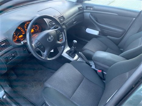 Toyota Avensis Wagon - 2.0 VVTi Luna ✅NAP, AIRCO, CRUISE, TREKHAAK, 2XSLEUTELS, BOEKJES - 1