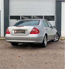 Mercedes-Benz E-klasse - 320 Avantgarde | E320 | Youngtimer |Full options| Eerste eigenaar |Nieuwsta