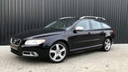 Volvo V70 - 2.0T R-Edition / 1e eigenaar / Dealer onderhouden / Full Option - 1 - Thumbnail