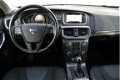 Volvo V40 - 2.0 D4 Kinetic 190 PK [ xenon navi pdc bluetooth ] 1e eig. BTW - 1 - Thumbnail