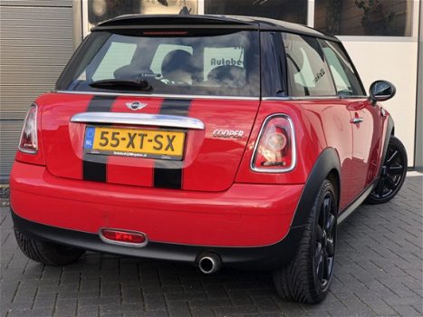 Mini Mini Cooper - 1.6 Chili Airco | Half leder | Zwart dak | Zwarte striping - 1