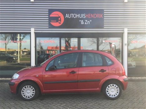 Citroën C3 - 1.1i Ligne Prestige top staat, elec-ramen, cd, cv, stuur-bekr, hoge in stap, nw dist-ri - 1