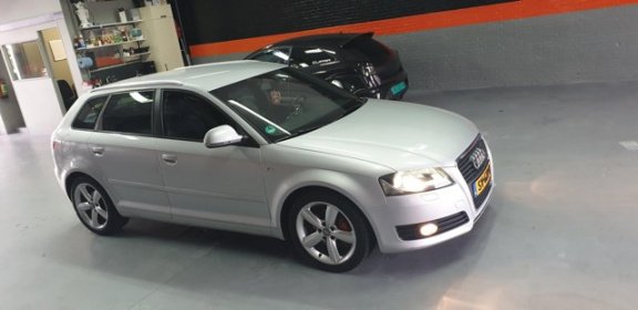 Audi A3 Sportback - 2.0 TDI Ambition Pro Line AUTOMAAT Bj 2009 - 1