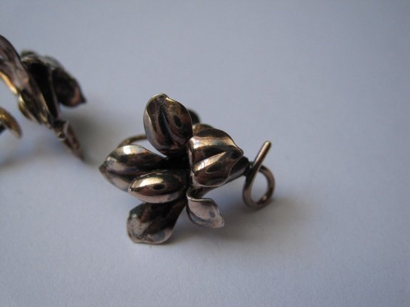 Zilveren vergulde antieke oorbellen orchidee kelkjes bloem 2.1x1.7 schroefmodel - Afbeelding 4