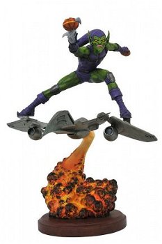Marvel Premiere Green Goblin Comic Statue - 1