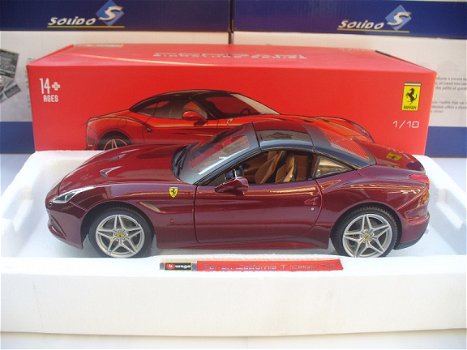 Bburago 1/18 Ferrari California Coupe Donkerrood - 1