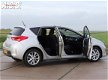 Toyota Auris - 1.8 Hybrid AUTOMAAT Panodak Navi+Camera - 1 - Thumbnail