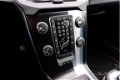 Volvo V40 - 2.0 D2 R-Design Business Xenon/Navi/Leder-Alcant/Enz - 1 - Thumbnail