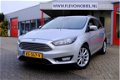 Ford Focus Wagon - 1.5 TDCI Titanium Lease Edition Navi/Parkeerhulp/PDC/LMV/Enz - 1 - Thumbnail