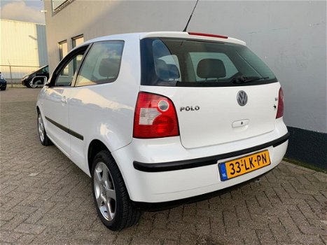 Volkswagen Polo - 1.4-16V Comfortline Automaat - 1e Eigenaar - 1