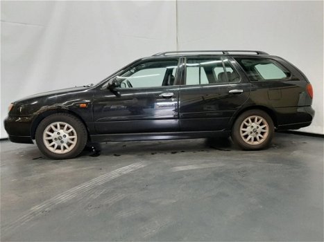 Nissan Primera Estate - 1.8 Sport Airco Trekhaak - 1