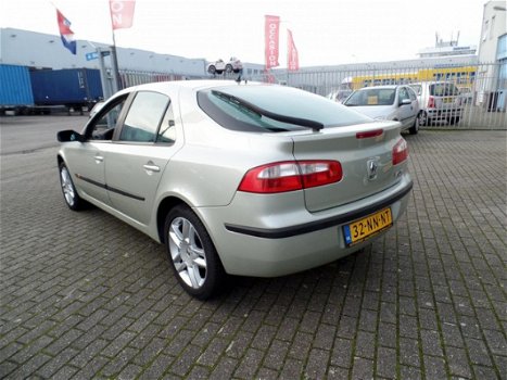 Renault Laguna - 2.0-16V Expression AUTOMAAT - 1