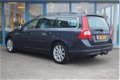 Volvo V70 - 2.0T Momentum Leder - Navi - Trekhaak - 1 - Thumbnail