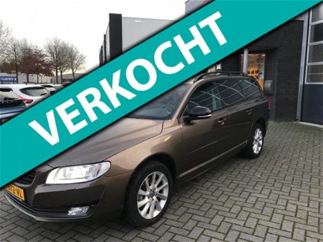 Volvo V70 - 2.0 D3 Summum xenon leder standkachel stoelverwarming pdc navigatie - 1