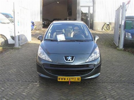 Peugeot 207 - 1.4 Cool 'n Blue 5 drs 2e eigenaar 174d km nap airco sturbekr nieuwe apk - 1