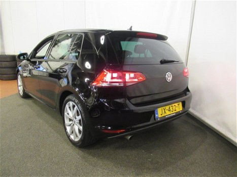 Volkswagen Golf - 5drs. 1.6TDi Highline (Dab+/Camera/Navi) - 1