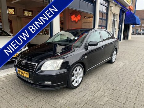 Toyota Avensis - 2.0 VVTi Linea Luna - 1