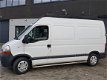 Renault Master - T35 2.5 dCi L2 H2 AIRCO, IMPERIAAL , TREKHAAK. INRUIL MOGELIJK - 1 - Thumbnail