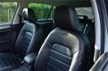 Volkswagen Golf - 1.6 TDI Highline BlueMotion Navi/Xenon/leder/Pdc/Ecc/Cr-Controle/Privacy-Glas/18-I - 1 - Thumbnail