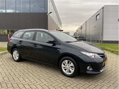 Toyota Auris Touring Sports - 1.8 Hybrid Aspiration NAVIGATIE/ INCL 6 MAANDEN GARANTIE - 1