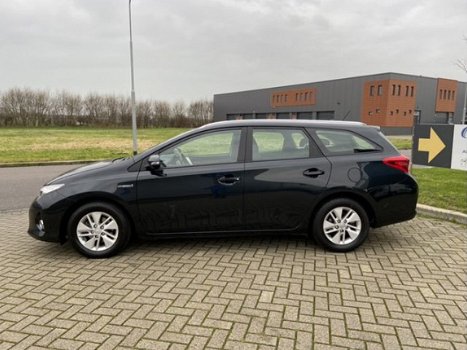 Toyota Auris Touring Sports - 1.8 Hybrid Aspiration NAVIGATIE/ INCL 6 MAANDEN GARANTIE - 1