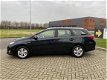 Toyota Auris Touring Sports - 1.8 Hybrid Aspiration NAVIGATIE/ INCL 6 MAANDEN GARANTIE - 1 - Thumbnail