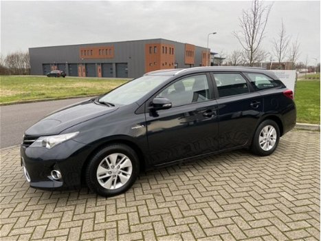 Toyota Auris Touring Sports - 1.8 Hybrid Aspiration NAVIGATIE/ INCL 6 MAANDEN GARANTIE - 1