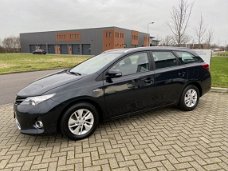 Toyota Auris Touring Sports - 1.8 Hybrid Aspiration NAVIGATIE/ INCL 6 MAANDEN GARANTIE