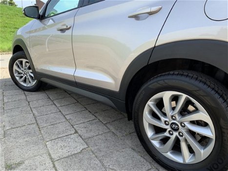 Hyundai Tucson - 1.6 Comfort Navigatie Camera Pdc Stuurverw - 1