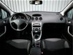 Peugeot 308 - 1.6 VTi XS, Airco, PDC V+A, Dealer Onderh., Cruise Control, L.M.Velgen, Trekhaak, NL-A - 1 - Thumbnail