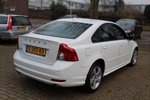 Volvo S40 - 2.0 D4 177pk R-Design Schuifdak BLIS - 1