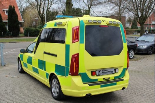 Volvo V70 - 2.4 D5 AWD Nilsson Ambulance Krankenwagen - 1